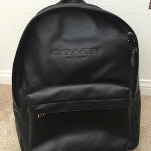 NEW WITHOUT TAGS Coach black leather backpack